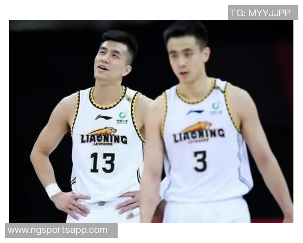 中国男篮世亚预名单公布周琦二胡领衔曾凡博张镇麟入选赵睿落选